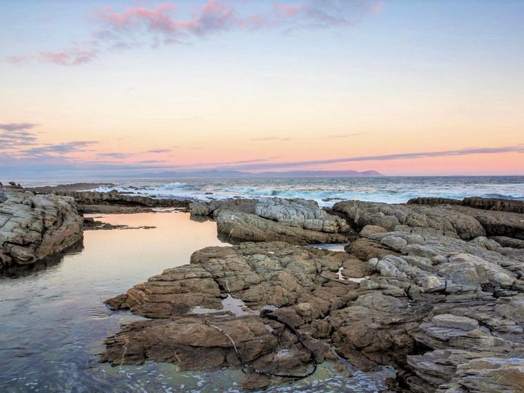 Villa Beachfront House - Hermanus Whale View Extérieur photo