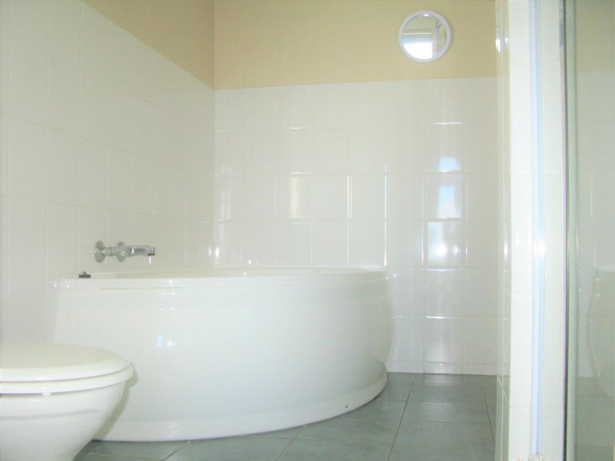 Villa Beachfront House - Hermanus Whale View Extérieur photo